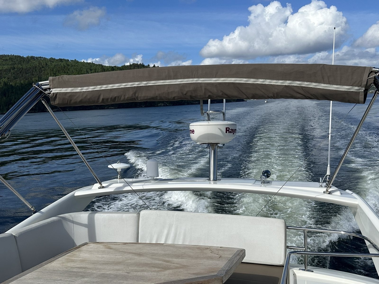 Wake astern, coffee on the aft deck
